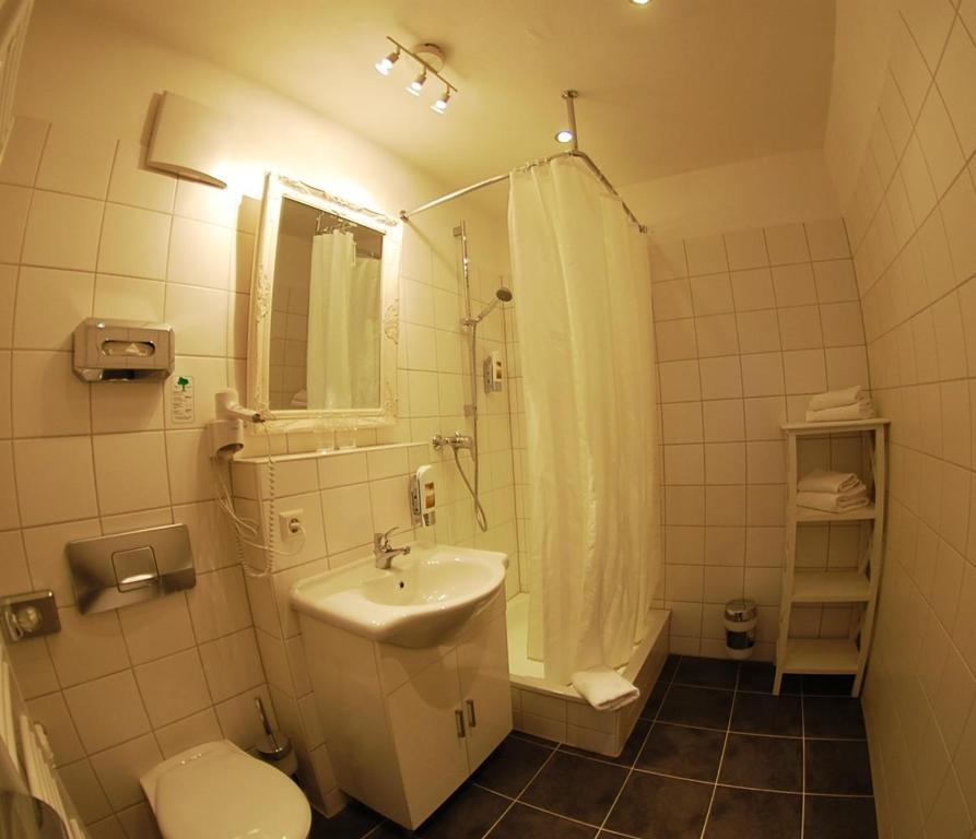 Hotel Mohren Post Wangen im Allgäu Room photo