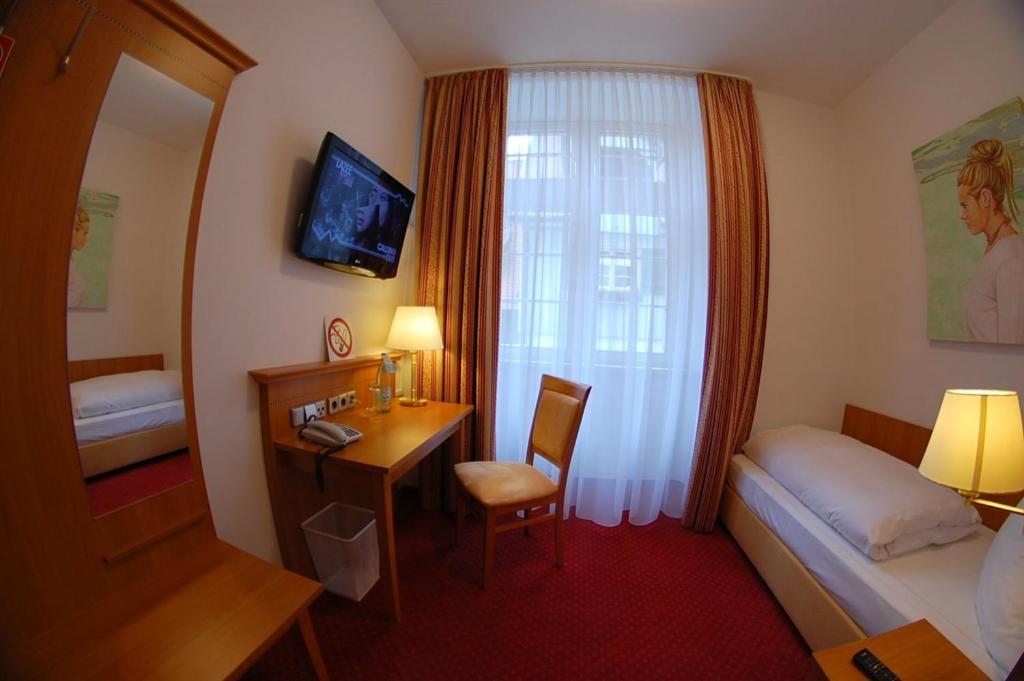 Hotel Mohren Post Wangen im Allgäu Room photo
